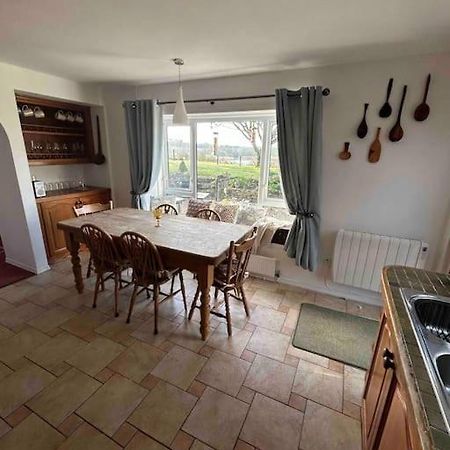 Wooden Cottage With Lake View Enniskillen Bagian luar foto