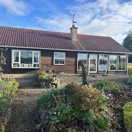 Wooden Cottage With Lake View Enniskillen Bagian luar foto